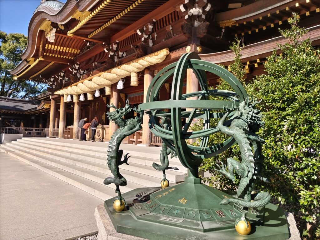 寒川神社にある渾天儀